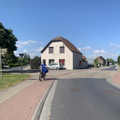 Foto van het kruispunt Nazarethstraat - Leeuwerikstraat