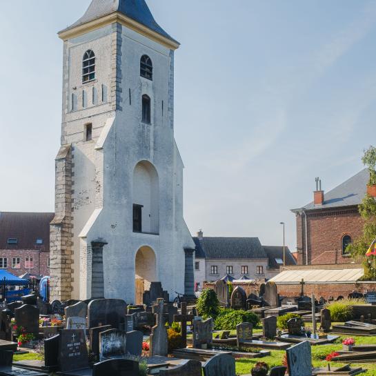 De oude kerktoren in Eke